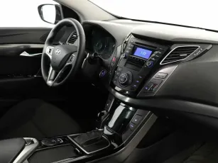 Hyundai  8