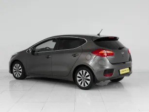 Kia  4