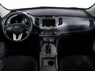 Kia  10