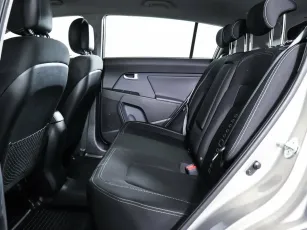 Kia  16