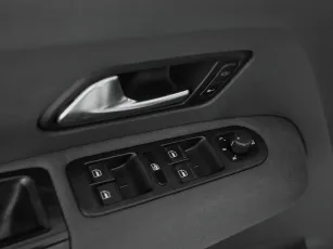 Volkswagen  13