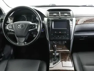 Toyota  7