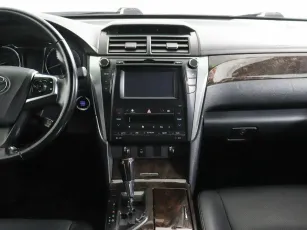 Toyota  9