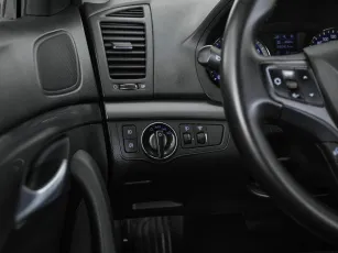 Hyundai  15