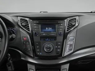 Hyundai  16