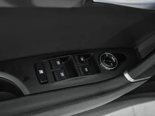 Hyundai  7