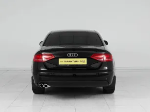 Audi  5