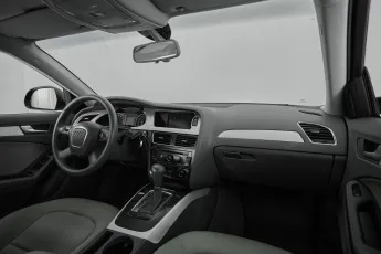 Audi  9