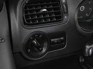 Volkswagen  13