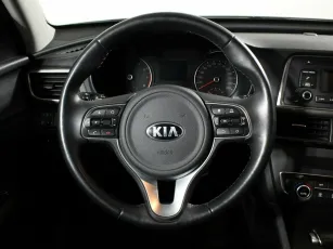 Kia  15