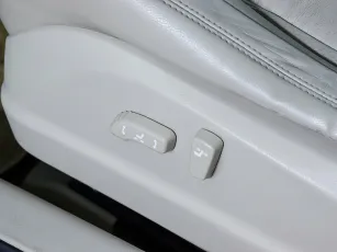 Nissan  18
