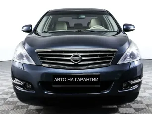 Nissan  2