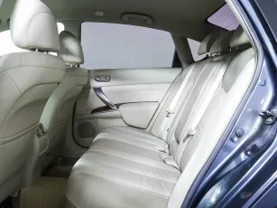 Nissan  20