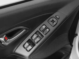 Hyundai  11