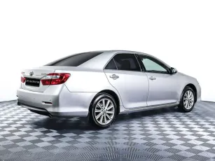 Toyota  5