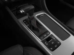 Kia  19