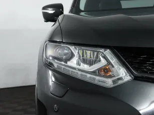Nissan  7