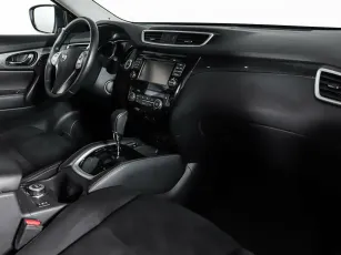 Nissan  9