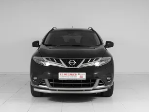 Nissan  2