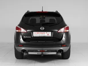 Nissan  5