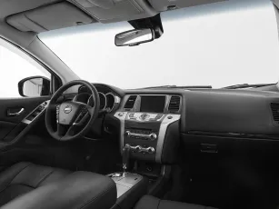 Nissan  7