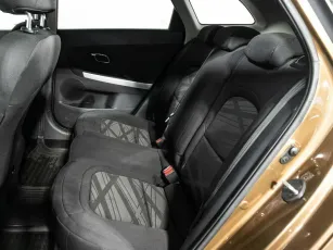 Kia  12