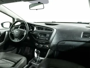 Kia  7