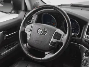 Toyota  10