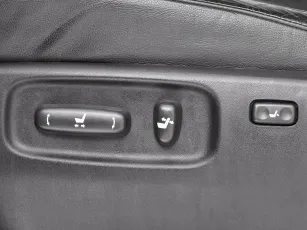 Toyota  16