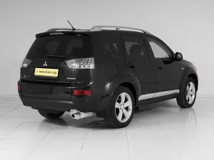 Mitsubishi  6