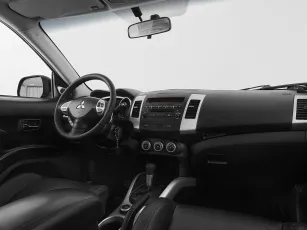 Mitsubishi  7