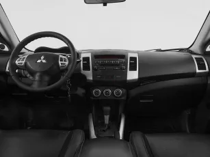 Mitsubishi  9