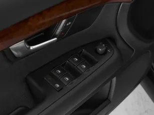 Audi  12