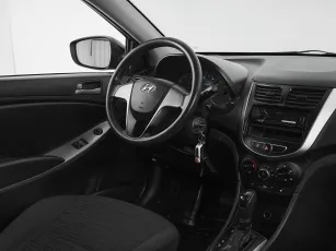 Hyundai  10