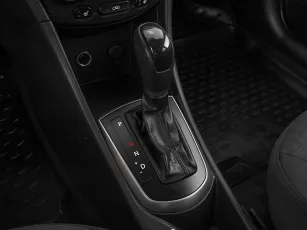 Hyundai  16