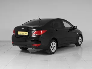 Hyundai  6
