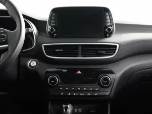 Hyundai  10