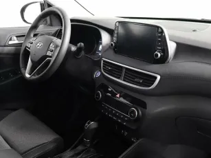 Hyundai  7