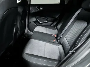 Kia  11