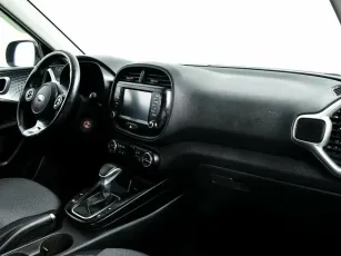 Kia  7