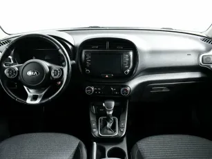 Kia  8