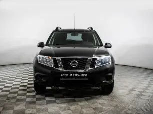 Nissan  2