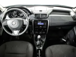 Nissan  6