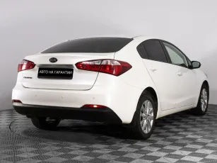 Kia  3