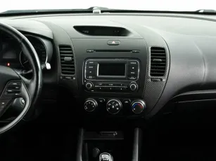 Kia  8