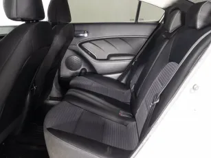 Kia  9