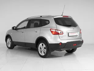 Nissan  6