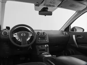 Nissan  8