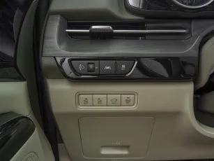 Kia  14