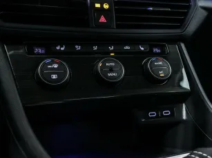 Volkswagen  9